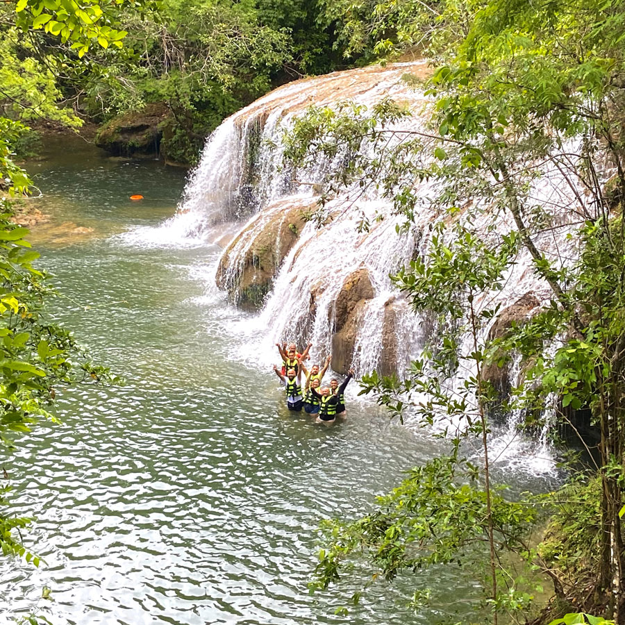 Cachoeiras-amigos-na-estancia-mimosa